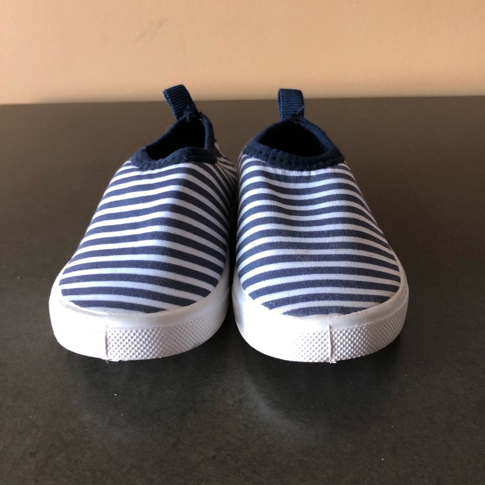 Size 4 infant Koala water shoes